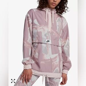 NIKE | LARGE SPORTSWEAR MARBLE PRINT HALF ZIP HOODED JACKET IN PINK